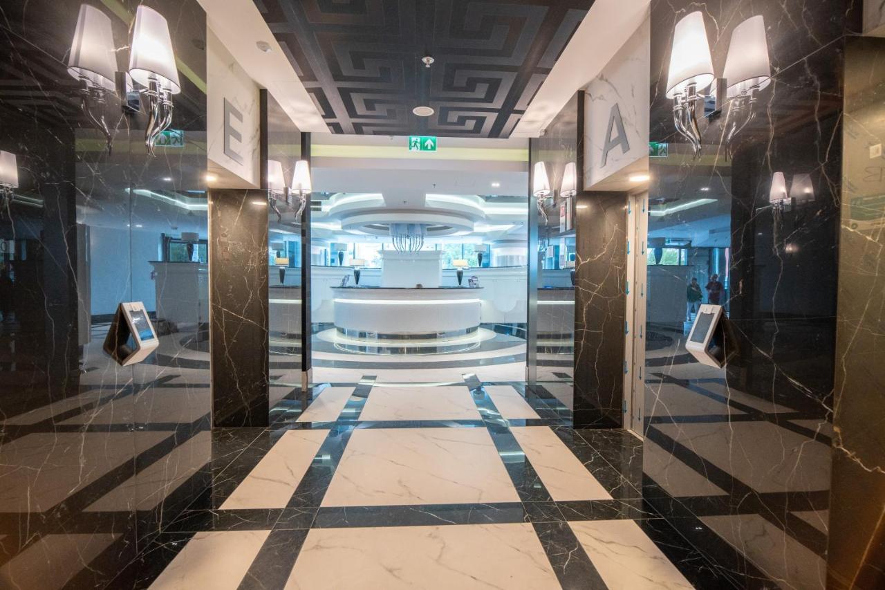 Hanza Tower Luxury Щецин Екстер'єр фото